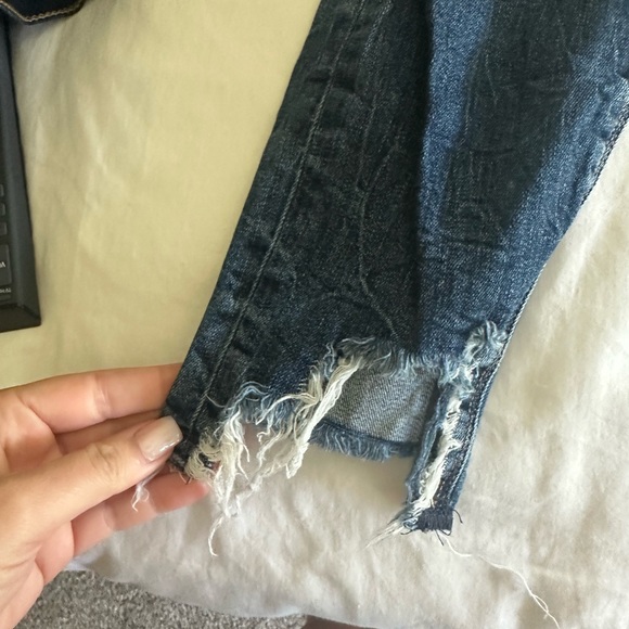 Hudson women’s, raw edge hem 27 jeans - Picture 2 of 6